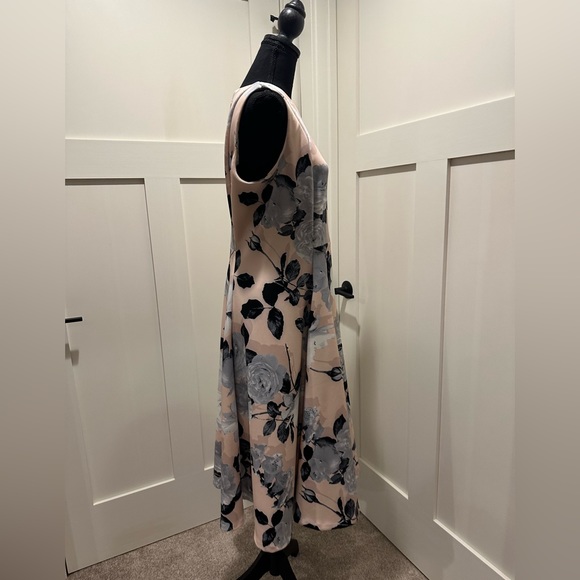 Calvin Klein Blush Floral Print midi dress - Picture 3 of 7